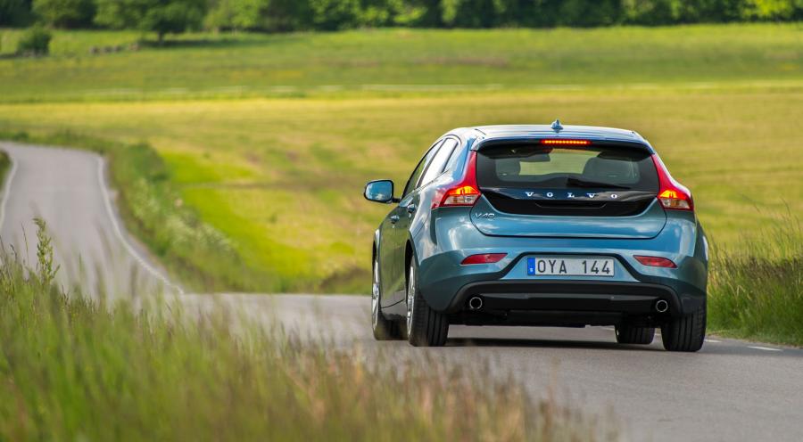  Volvo V40 2012 года  (фото 106 из 183)